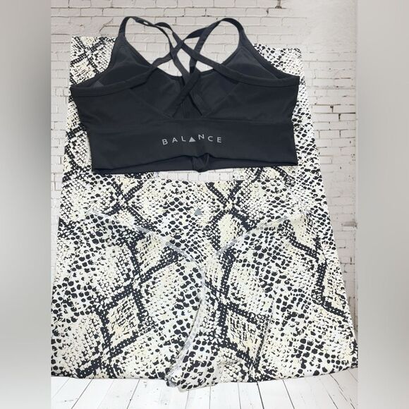 Balance Athletics Kingdom Collection Sports Bra & Snake Print Leggings M - Picture 3 of 4
